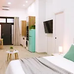 La Brisa Lofts