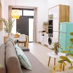 La Brisa Lofts *
