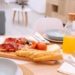 La Brisa Lofts Апартаменты *