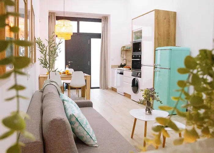 La Brisa Lofts *